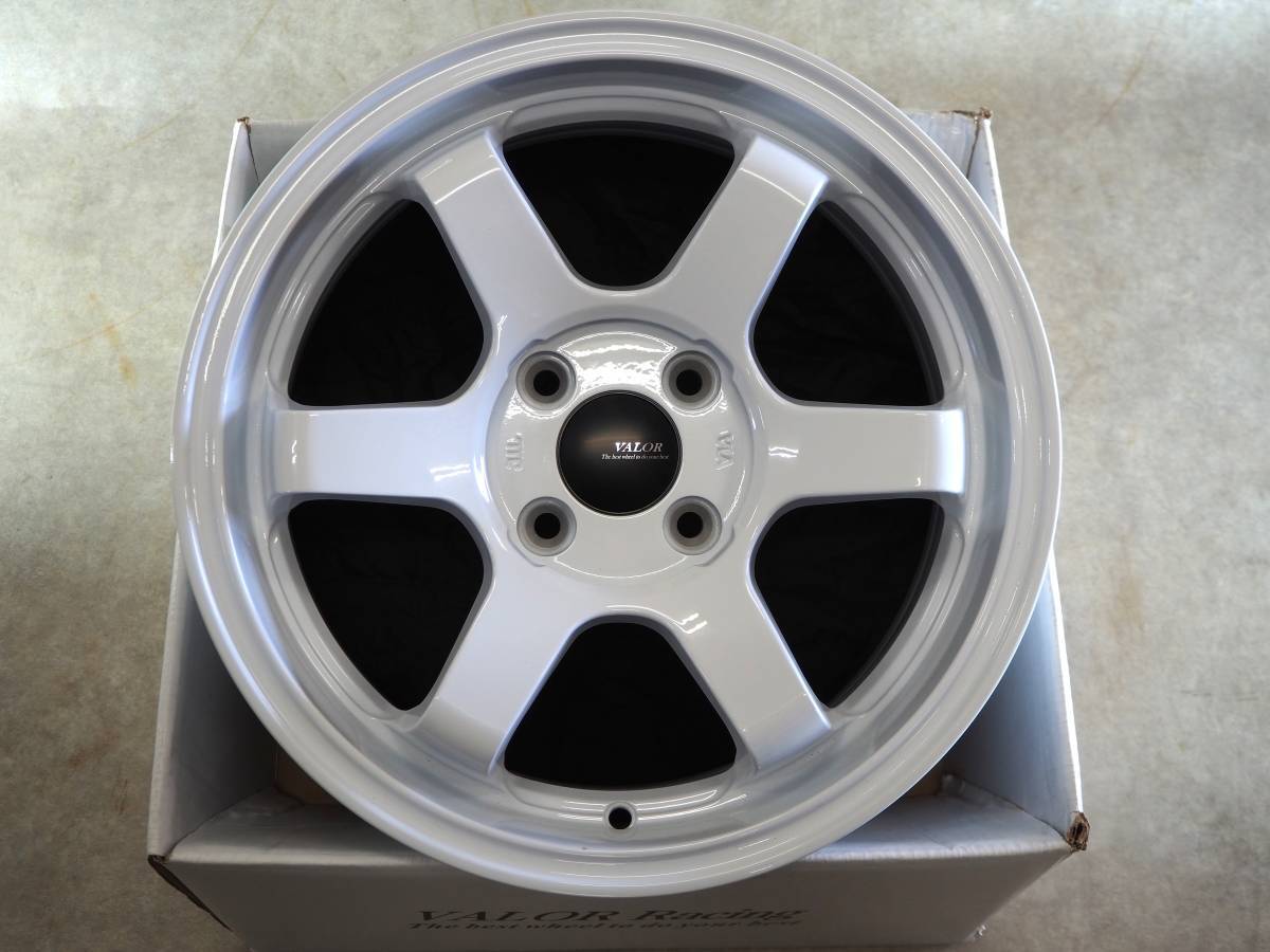 即納 軽量 ディープコンケイブ 15inch 4-100 6.5+38 ホワイト アクア ヴィッツ ヤリス フィット シビック ロードスター １枚