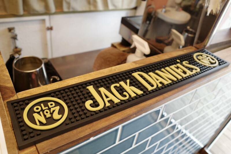新品 JACK DANIEL'S ジャックダニエル　ウイスキー　BAR MAT バーマット 店舗 ラバーマット お酒 カウンター インテリア アメリカ