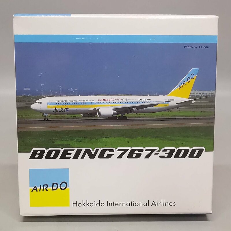 未使用 AIR DO エアドゥ B767-300 JA98AD 1/400 北海道 Dragon Wings 元箱入 付属品 航空機 模型 Z5587