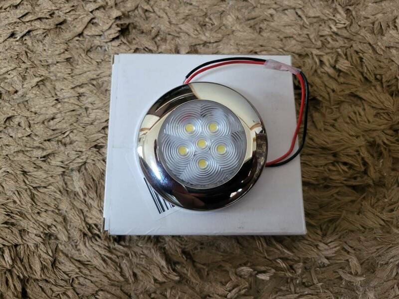 未使用保管品　点灯確認済み　クールホワイト　6300K　防水IP67　6LED　95lm　DC12V　全国一律定形外郵便250円