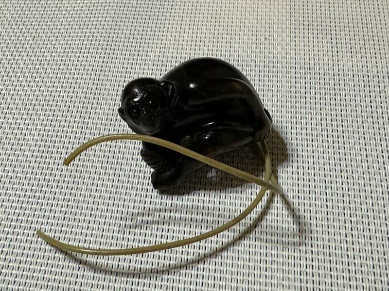 根付 在銘『吉利』猿 サル さる 画像で判断下さい NETSUKE