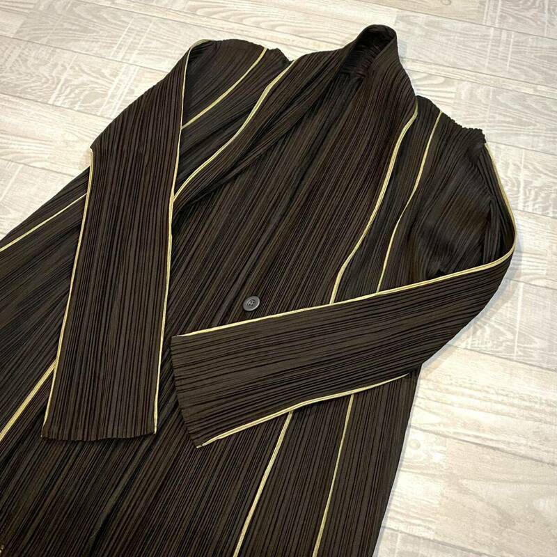 美品 PLEATS PLEASE ISSEY MIYAKE プリーツカーディガン パイピング ダークブラウン ワンボタン イッセイミヤケ