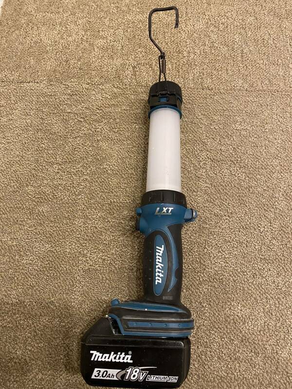 中古品 makita マキタ 14.4V/18V 充電式 ワークライト ML806