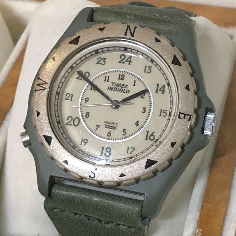 【即決/送料無料】 TIMEX safari quartz タイメックス サファリインディグログリーン クォーツ ビンテージウォッチ 年代物中古腕時計 