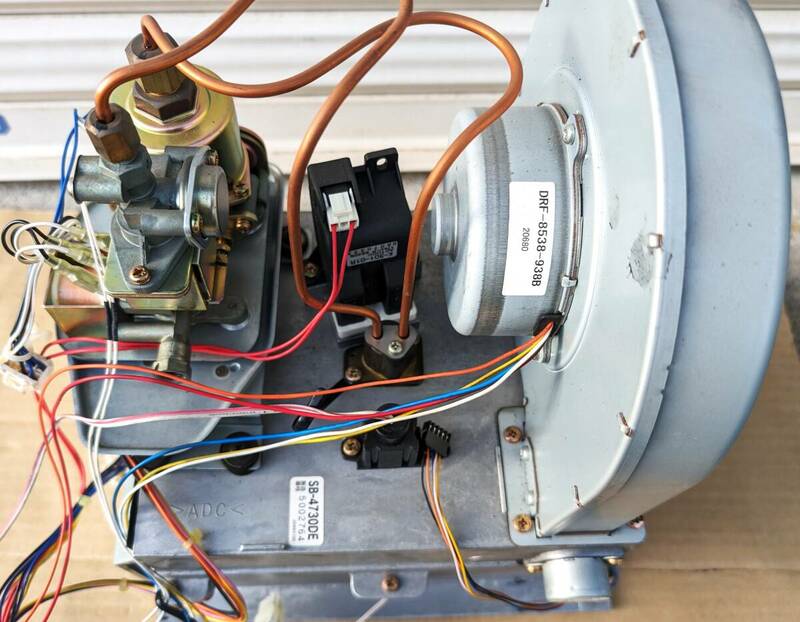 長府　石油給湯器　部品　SB バーナー周辺 　SB-4730DE　　電磁ポンプ　イグナイター　ファンモーター