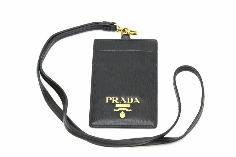 プラダ カードケース IDケース パスケース ネックストラップ 黒 ブラック レザー