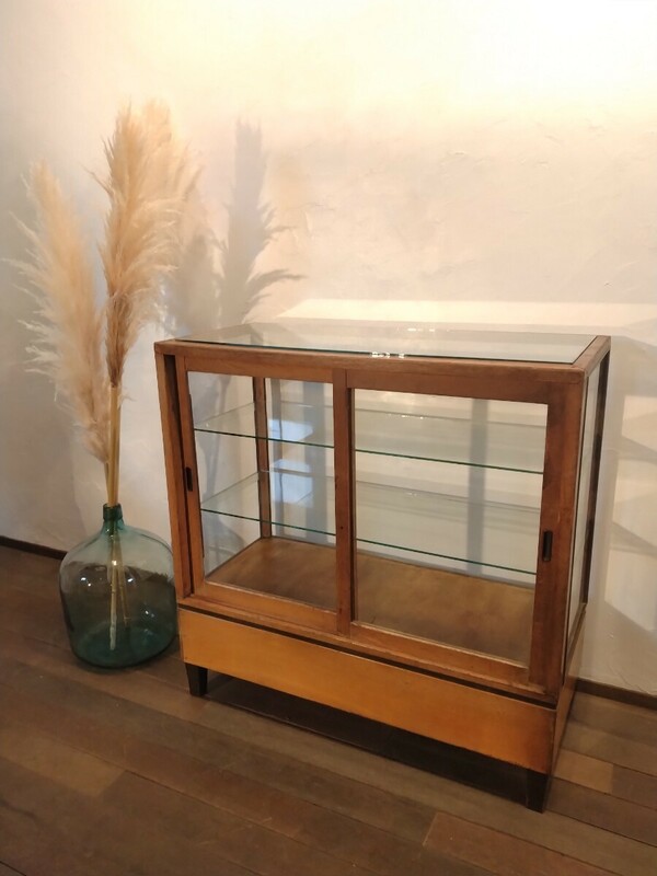 R60409-1 古い商店で使われていた 昭和レトロ ガラス展示台ケース 棚板付き 高さ約91cm 幅約91cm 奥行約41cm ※引き取り限定