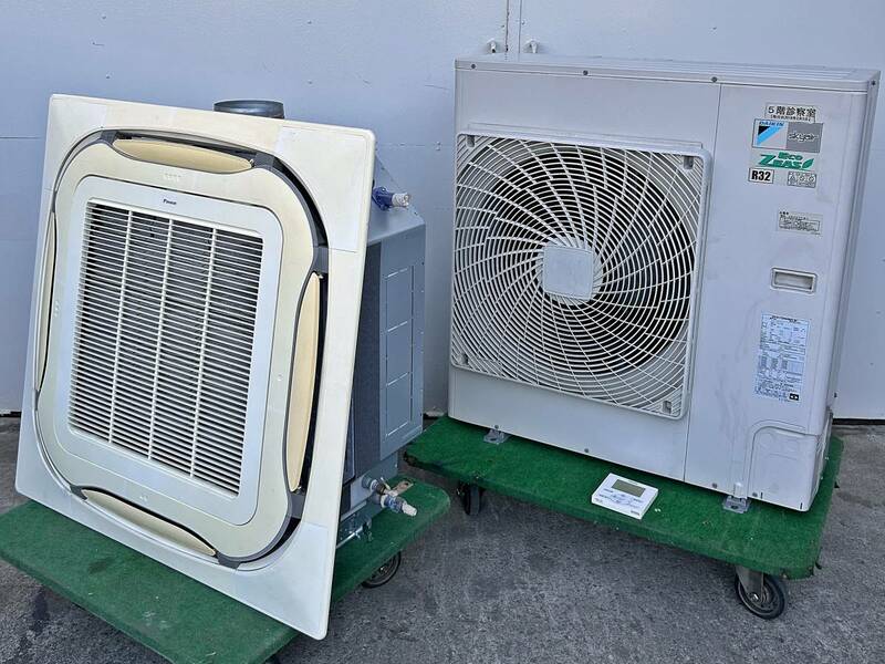 3132)埼玉県新座市から 天カセエアコン ダイキン DAIKIN 3馬力 3相200V 内機：FHCP80DC 外機：RZRP80BT パッケージエアコン 業務用