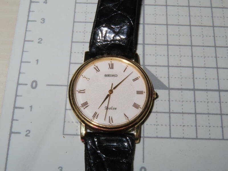 ネコポス可 稼働品 SEIKO セイコー Dolce ドルチェ 8N41-7030 クォーツ QZ 3針 アナログ 腕時計 アイボリー系文字盤