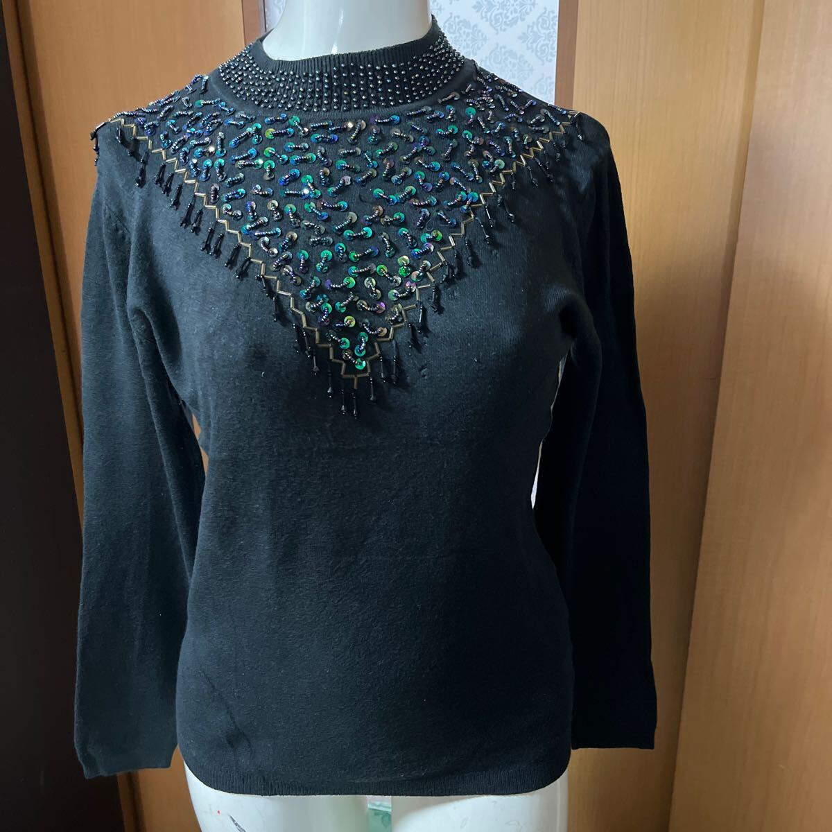 ●NATURE NOAH 長袖ニット 黒 ブラック スパンコール ダンス