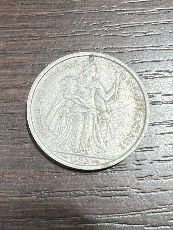 ニューカドレア 1952 5フラン 外国コイン 硬貨 古銭 コレクション アンティーク 流通/現状品 送84