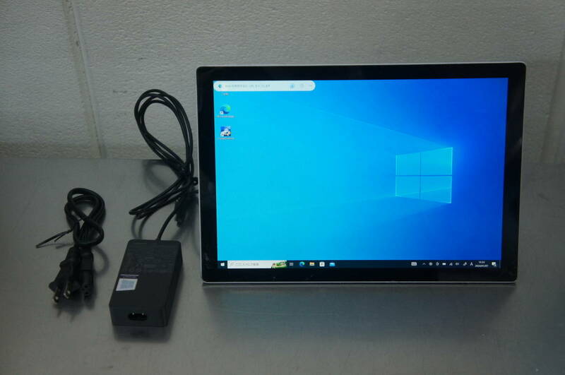 JUNK 画面、本体割れ　Microsoft Surface Pro LTE Advanced GWP-00009 12.3/Core i5 7300U／8GB／SSD256GB/2736×1824　＜27＞