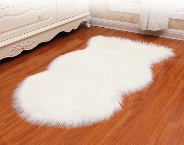 【70×１２０】北欧風　ムートンマット　じゅうたん 絨毯　もこもこ　ホワイト
