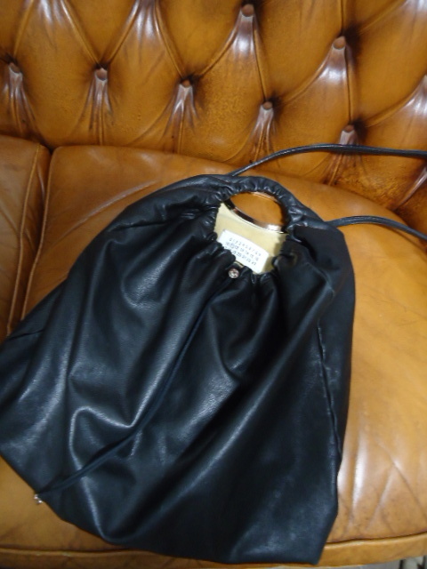 マルタンマルジェラ　黒革のバッグ