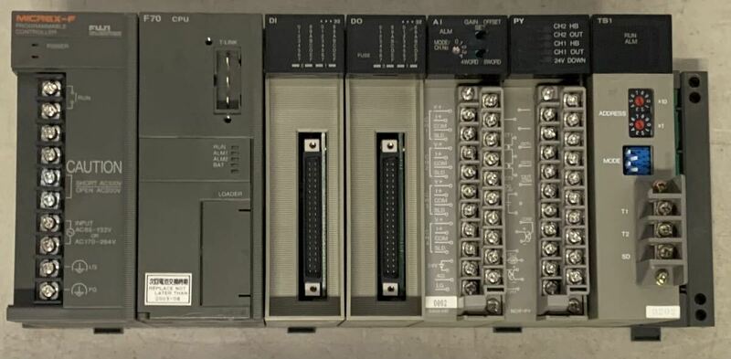 富士電機　FUJI MICREX-F　PROGRAMMABLE CONTROLLER　F70CPU/DI/DO/AI/PY/TS1　中古　現状品