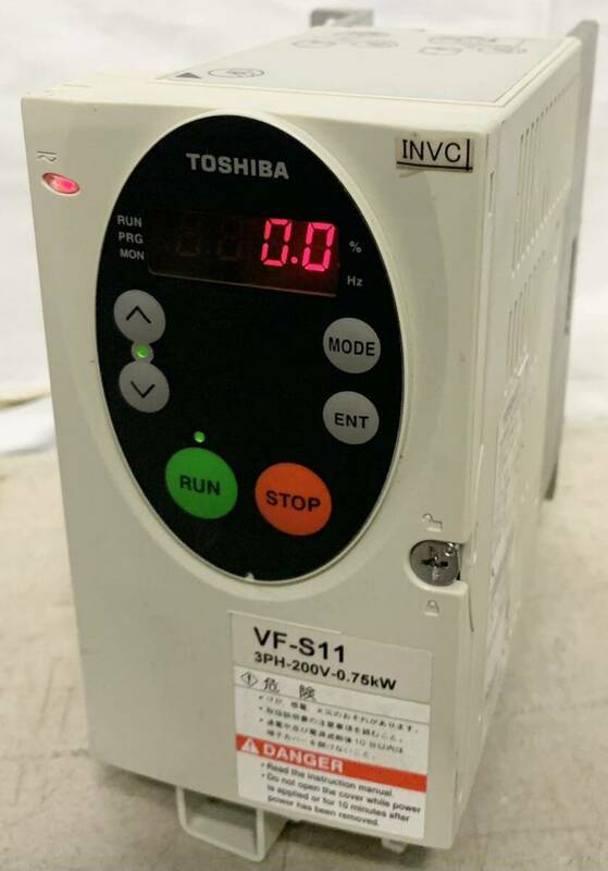 TOSHIBA 東芝 　VF-S11 VFS11-2007PMY-A8　0.75kW　モーター回転制御確認