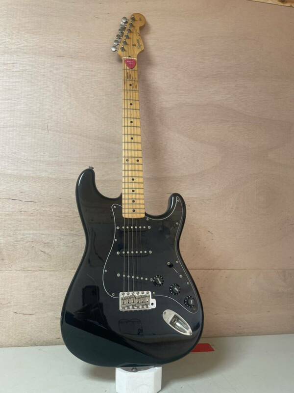 N1430/ Squier Fender silver series stratocaster スクワイヤー ストラトキャスター エレキギター