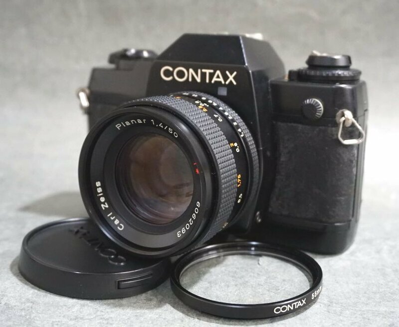 １円～【フィルムカメラ】一眼レフ コンタックス CONTAX Carl Zeiss Planar 1.4/50 T※