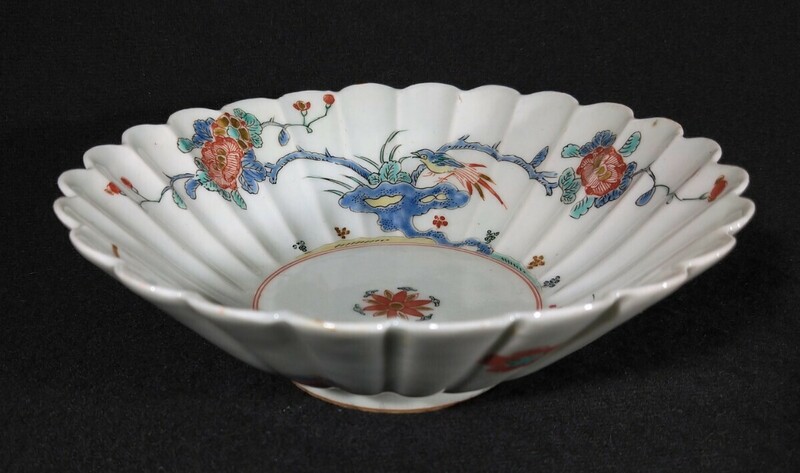 須田菁華 柿右衛門様式 染付 金彩 色絵 花文 花鳥図 菊形 17cm 深鉢 菓子鉢 菓子器 茶道具 九谷焼 b-35a3522k