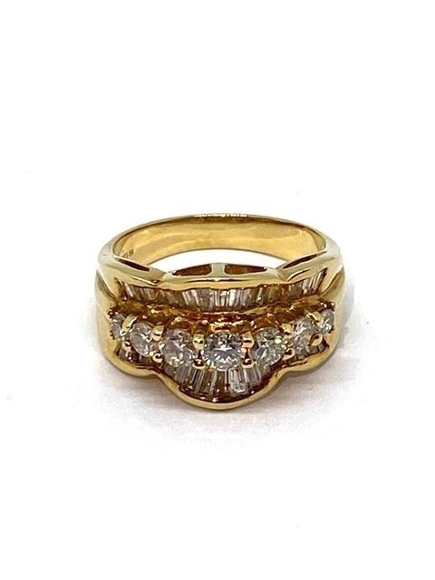 【即決】 52サイズ K18 D1.35 7ポイントダイヤモンド テーパーダイヤ デザインリング 指輪 宝石 イエローゴールド ジュエリー 6.0ｇ