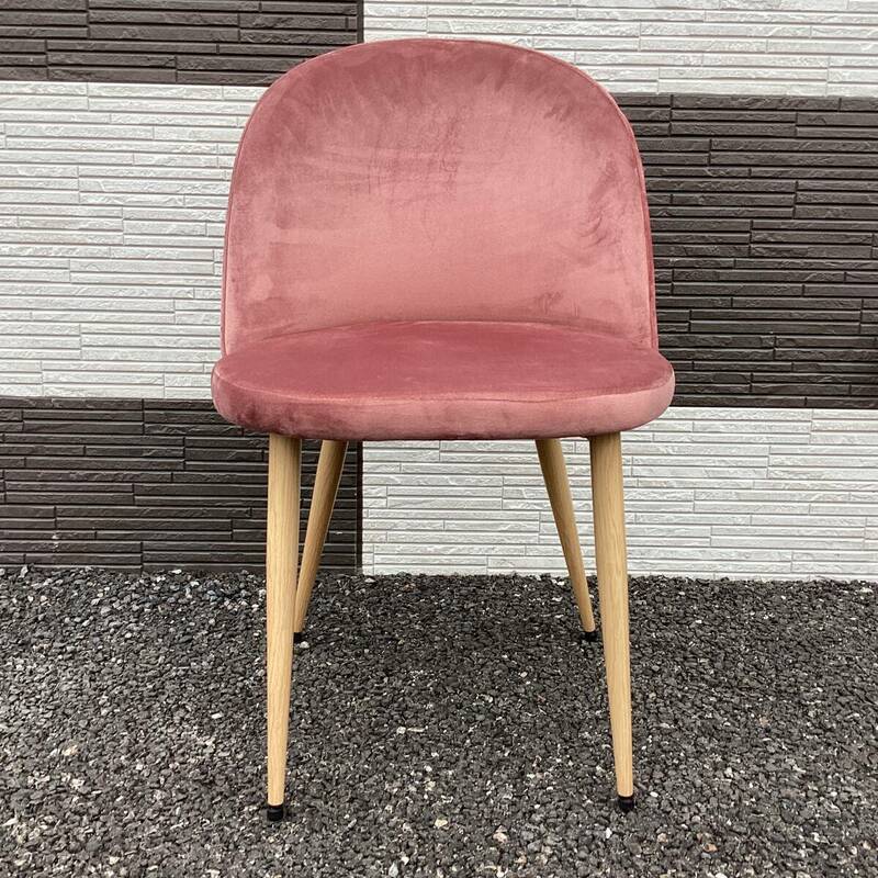 ピンク丸椅子　木脚　①