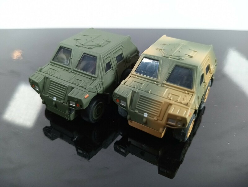 チョロQ 陸上自衛隊 軽装甲機動車2台セット ワールドファイティングビークルシリーズNo.2 未開封保管品 2004/現状品/迷彩色・ノーマル