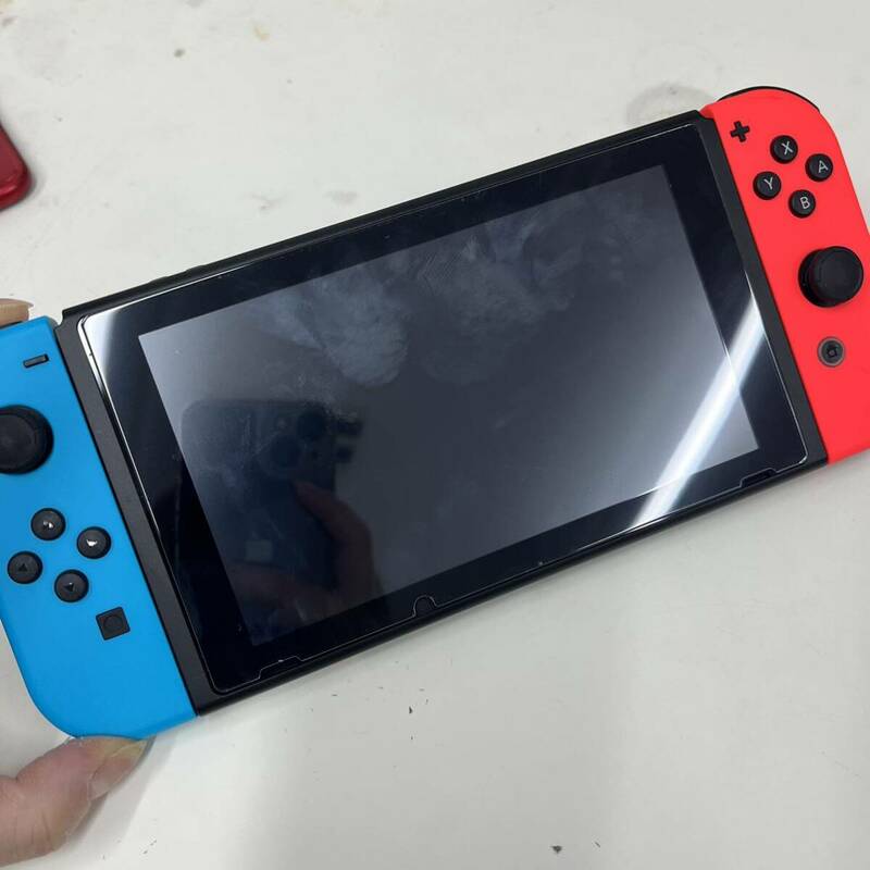 Nintendo Switch 本体 Joy-Con