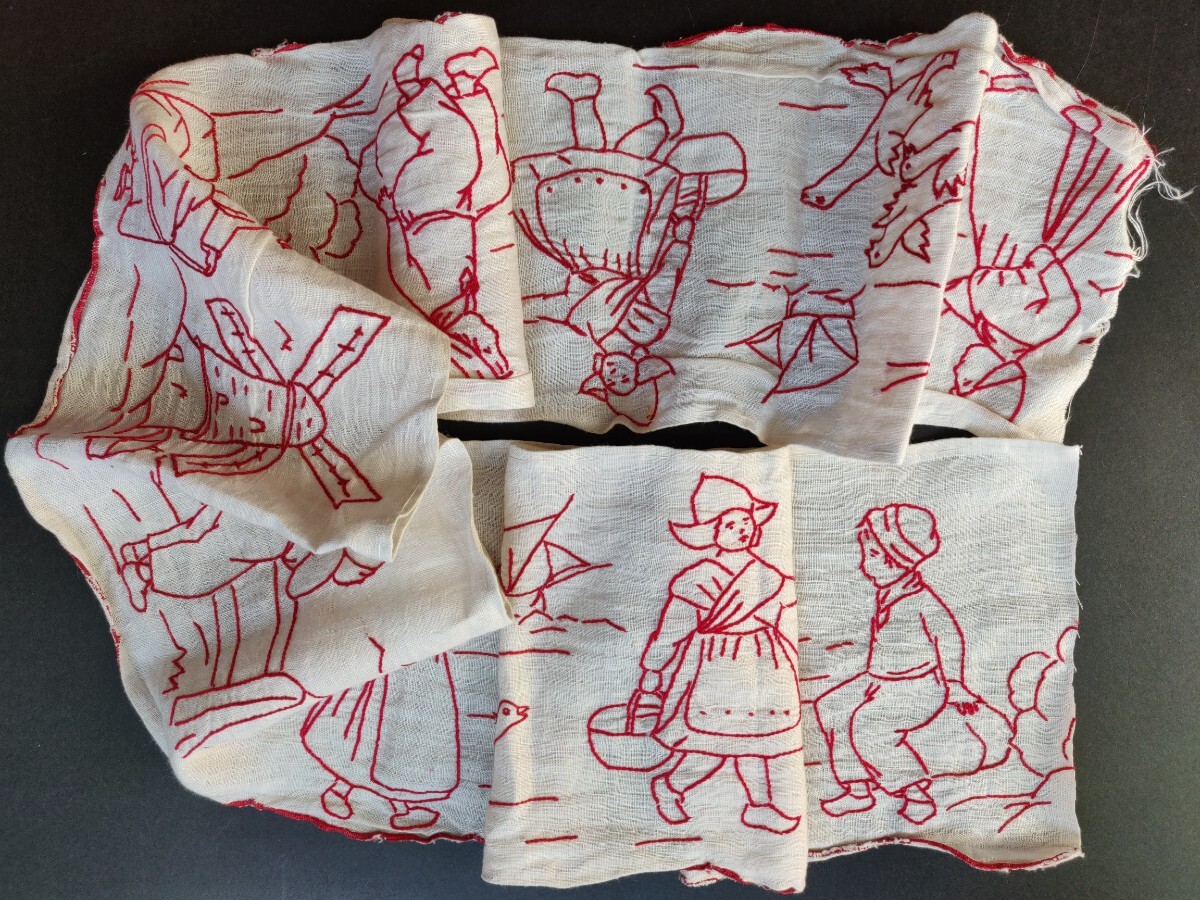 赤糸　手刺繍　棚飾り　アルザス地方　フランス　ヴィンテージ　アンティーク　生活　暮らし　鶏　海　風車の家　民族衣装　レトロ　雑貨