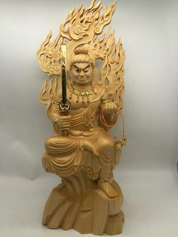 最新作 総檜材 木彫仏像 仏教美術 精密細工 仏師で仕上げ品 不動明王座像 高さ34cm