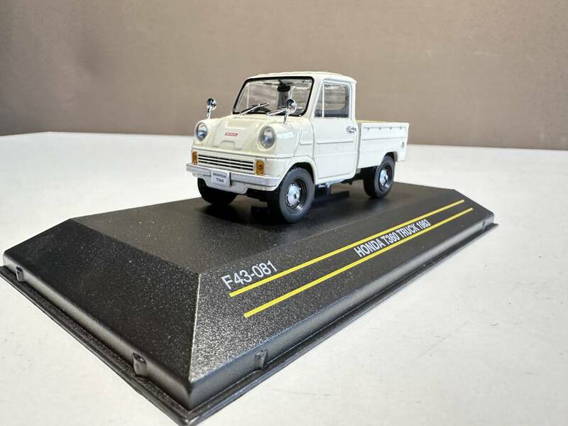 FIRST:43 MODELS/　ホンダT360/トラック 1963　1/43　ケース.箱付き