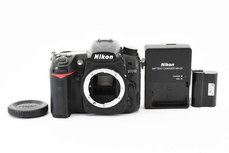 ★並品★ Nikon ニコン D7000 デジタル一眼レフカメラ ボディ バッテリー チャージャー付き #2786