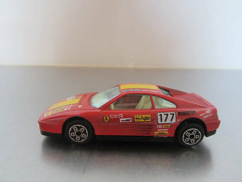 フェラーリ　３４８ tb FERRARI 1/43 BURAGO　赤色　ブラーゴ