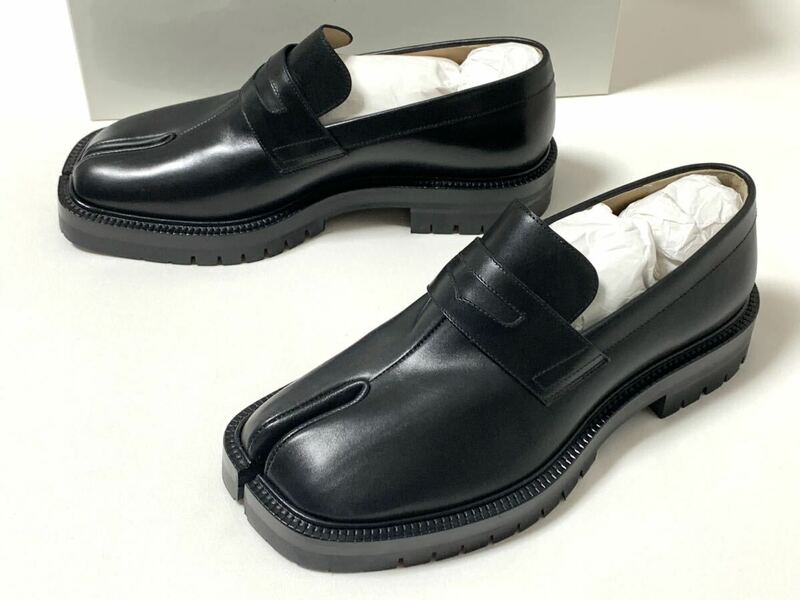 新品《 Maison Margiela メゾン・マルジェラ 》 Tabi ローファー 42 タビ スリッポン カーフ レザー チャンキーソール ブラック 足袋 革靴
