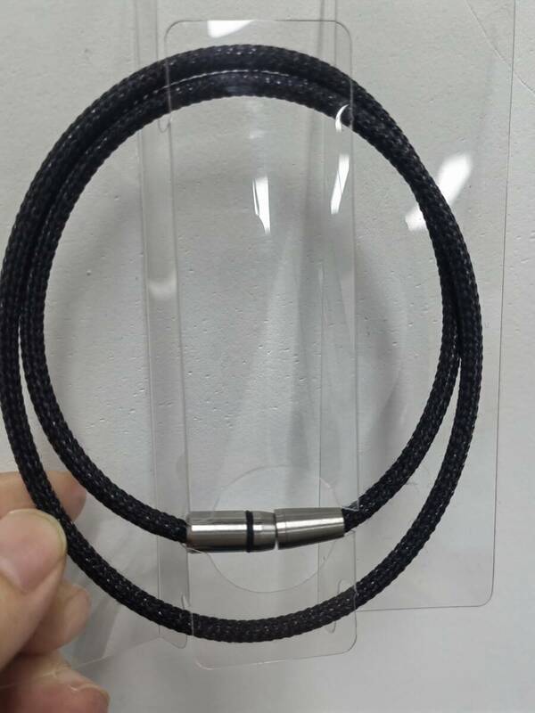 送料無料 ファイテン(phiten) ネックレス RAKUWA磁気チタンネックレス BULLET 50cm　ブラック/ブラック