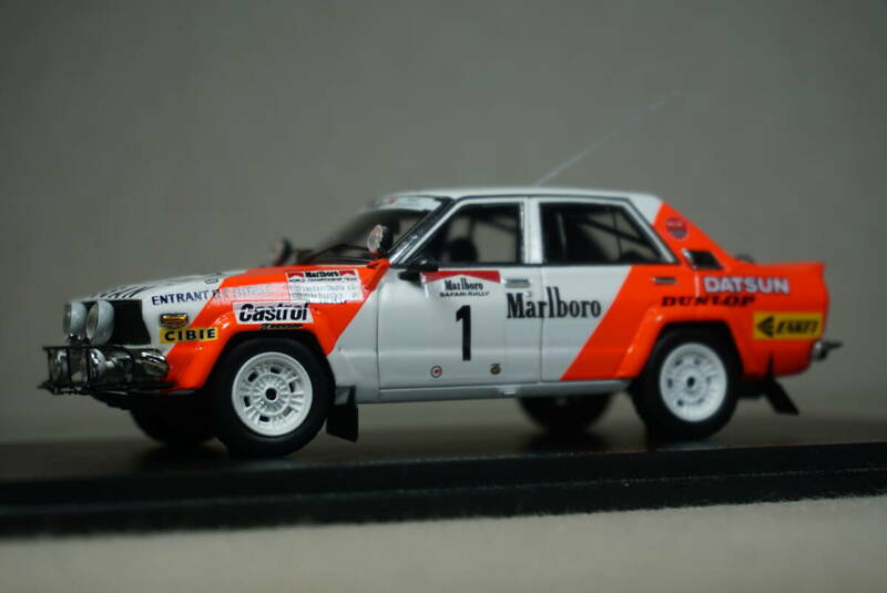 1/43 タバコ加工 メッタ サファリ 4連覇 spark DATSUN Violet GT #1 Mehta 1982 Safari winner バイオレット 日産 ニッサン ダットサン