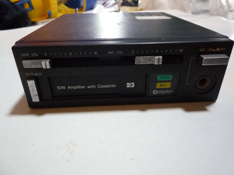 クラリオン　12V車用　Amplifier（拡声器）カセット付き　AA・720A（ジャンク品）