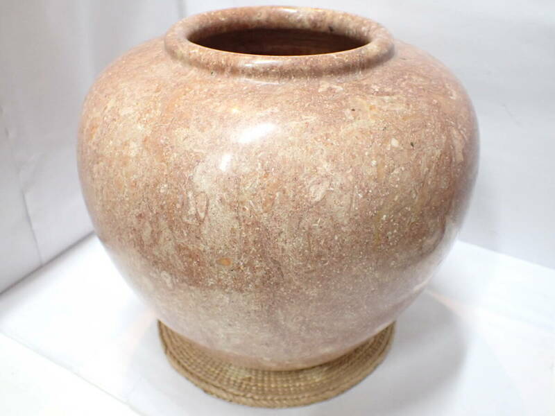 MY-S189-1 自然石 瑪瑙　メノウ　飾り壺　赤茶色　　加工品　格式高いインテリア 詳細不明