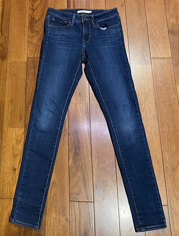 ■Levi's■リーバイスのストレッチスキニーデニム(ジーンズ)■711 SKINNY・W24