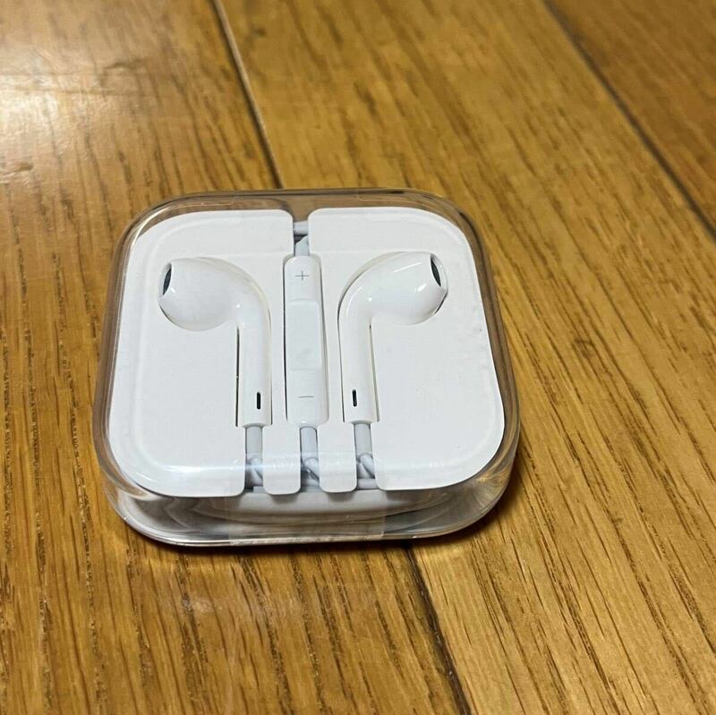 iPhone▽イヤホン純正品▽Apple▽ケース付き