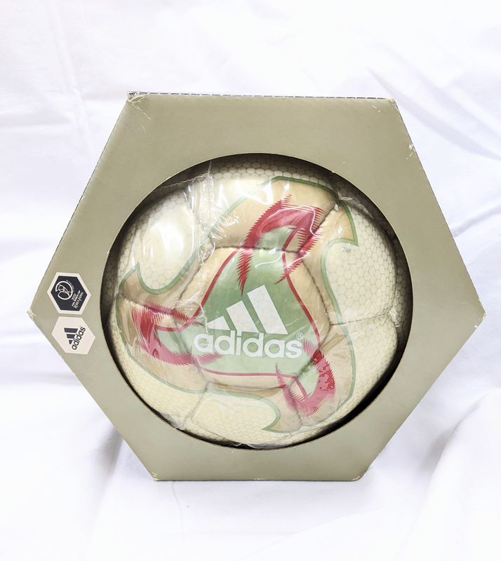◆【未開封/長期保管品】adidas サッカーボール 2002 FIFA 日韓ワールドカップ 日韓大会 公式試合球 箱付