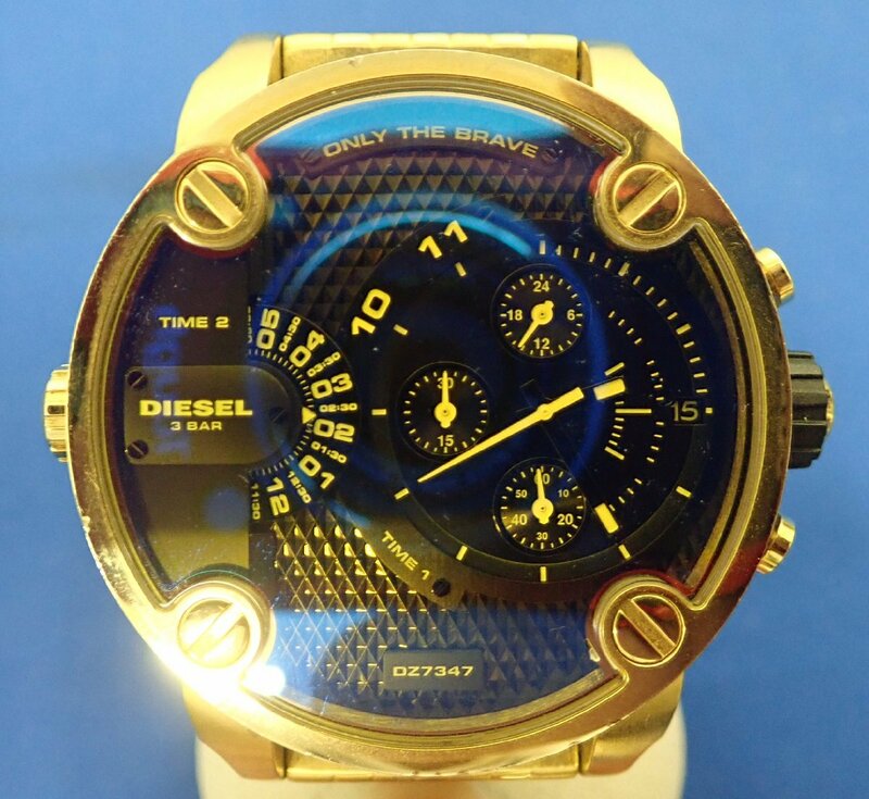 ◎ＤＩＥＳＥＬ　ディーゼル　アナログ腕時計　DZ－7347　ゴールドカラー　ステンレス　ブラック文字盤　稼働品