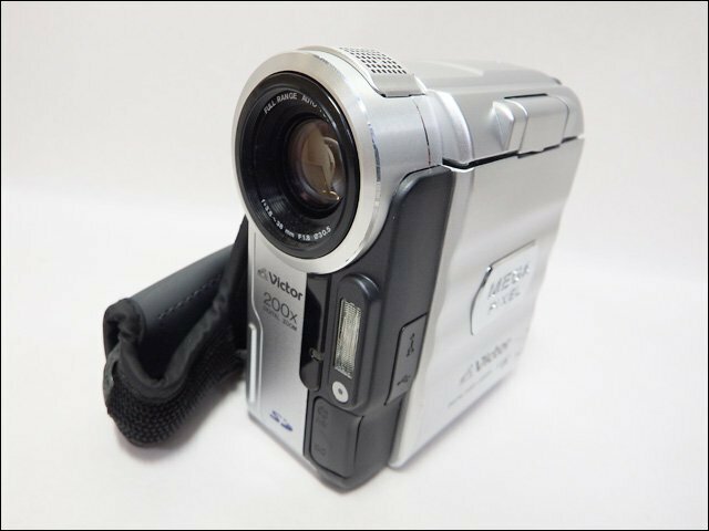 美品 Victor/ビクター◆デジタルビデオカメラ/GR-DX300K◆3型液晶モニター 133万画素 MmniDVテープ式 バッテリー×2個付