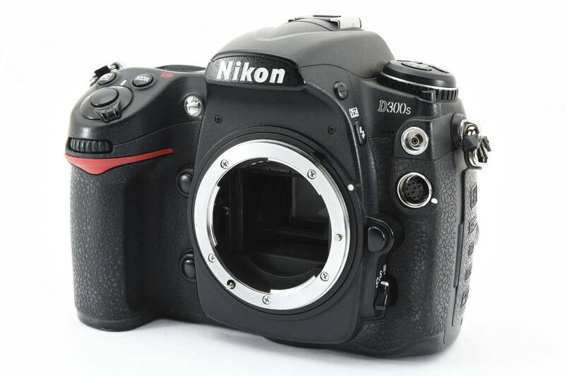 NIKON D300s ニコン　デジタルカメラ ボディ ＊512