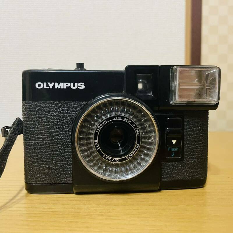 オリンパス　OLYMPUS　PEN EF　コンパクトフィルムカメラ