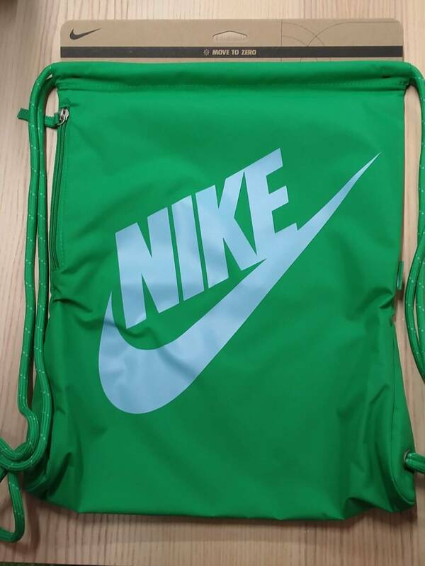 ナイキ Nike ランドリーバッグ ジムサック デイバッグ DC4245-324(スタジアムグリーン) 13L 34cm×44cm サイドファスナーポケット②