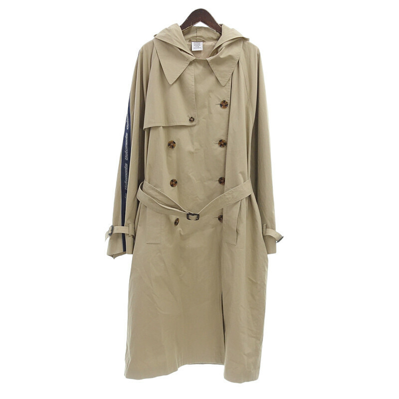 【特別価格】VETEMENTS 18SS Trench Coats バックロゴ フーデッドトレンチコート ベージュ メンズS