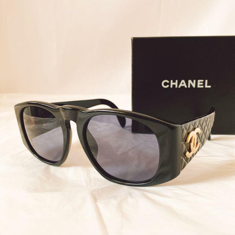 極美品　CHANEL　シャネル　マトラッセ　サングラス　ゴールド金具　ブラック　レディース　メンズ　ブランド　眼鏡　ココマーク