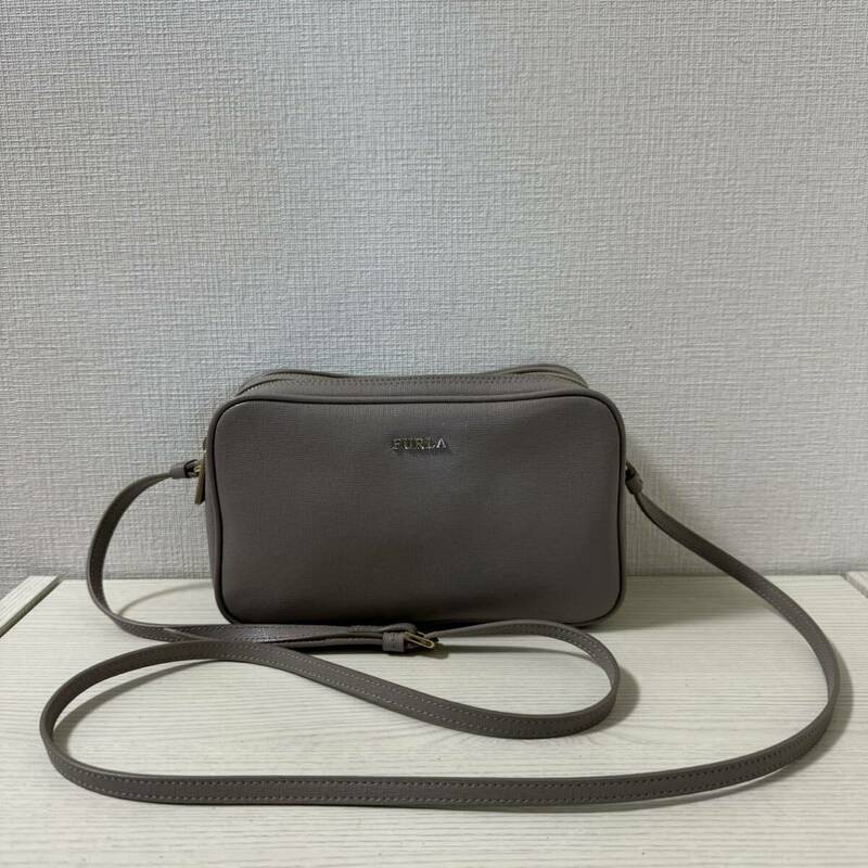 【新品同様】FURLA フルラ LILLI リリー　ショルダーバッグ SABBIA サッビア　グレー　レザー