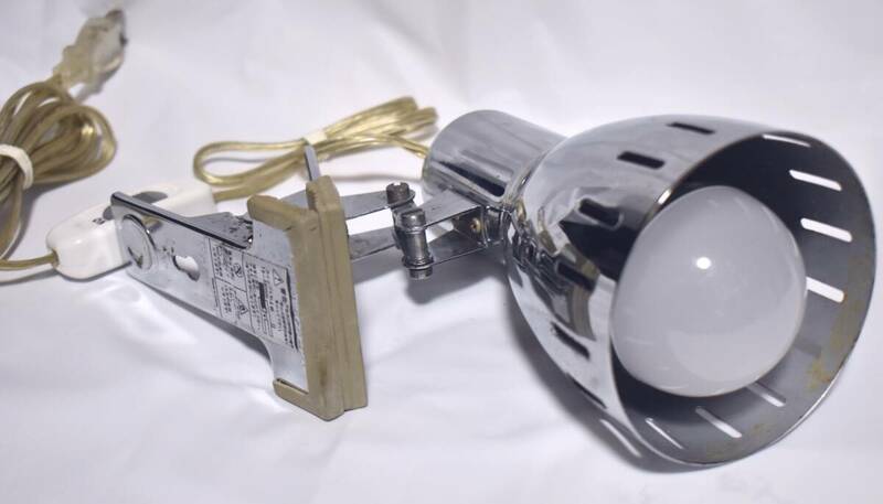 ●●YAZAWA クリップライト（クリップ式）別売り60W相当LED電球付、初期保証有り●●送料（520円）