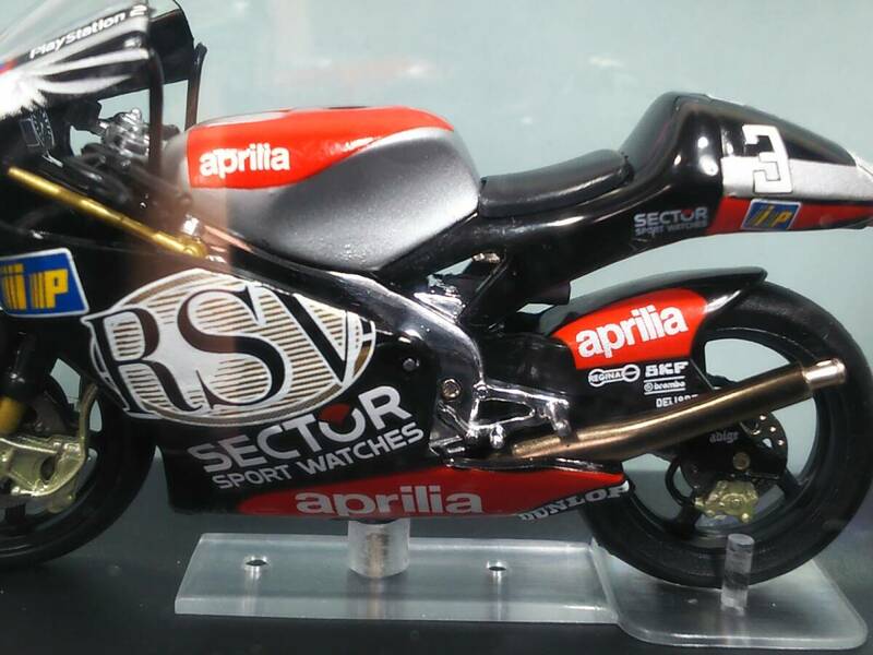 1/24 チャンピオンバイク APRILIA RSW250 MARCO MELANDRI 2002 マルコ・メランドリ アプリリア 未開封 送料410円 同梱歓迎 追跡可 匿名配送